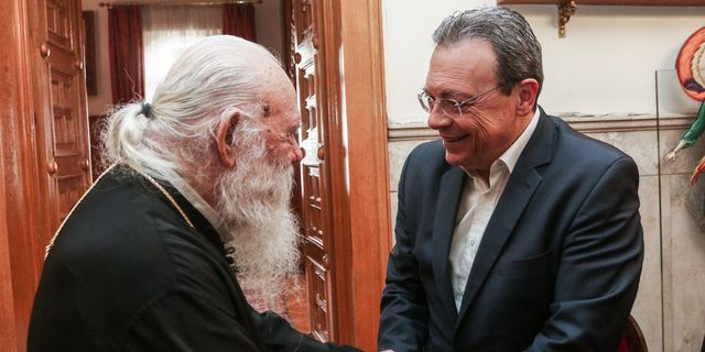 Επικοινωνία Φάμελλου με Ιερώνυμο για τη Μονή Σινά – Οι πρωτοβουλίες του ΣΥΡΙΖΑ