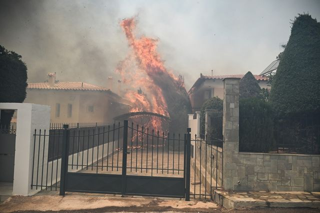 Ποιο είναι το πλάνο όταν ξεφεύγει μια φωτιά στην Ελλάδα