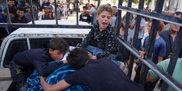 Γάζα: Χωρίς τέλος η σφαγή των αμάχων – 33 νεκροί σε μια ημέρα