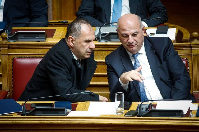 Υπουργικό “κρυφτό” από τον ΟΠΕΚΕΠΕ μέχρι την Γάζα