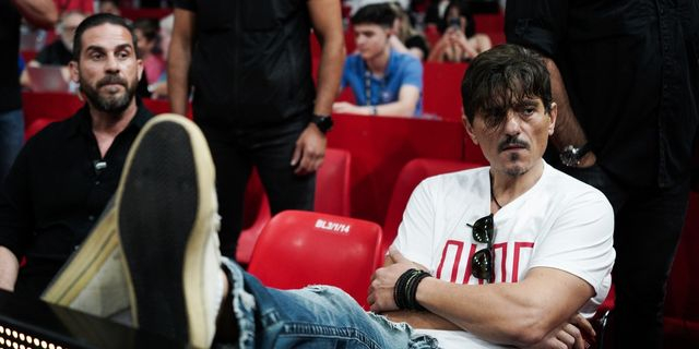 Τι δουλειά έχει η κυβέρνηση με το μπάσκετ;