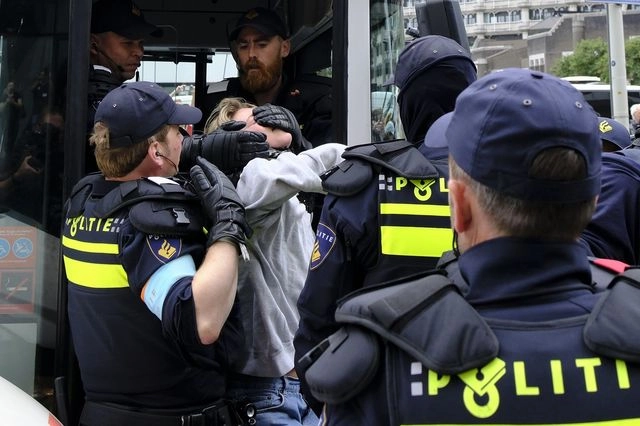Χάγη: 200 συλλήψεις σε διαδήλωση εναντίον της συνόδου του NATO