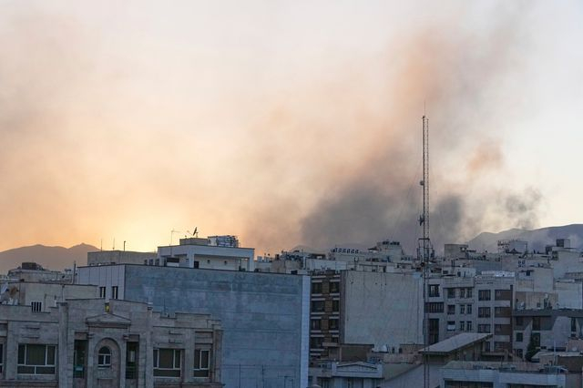 Ισραηλινά πλήγματα στην Τεχεράνη