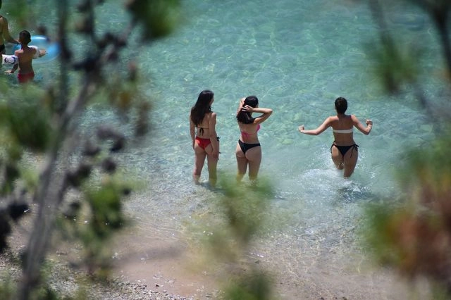 Καύσωνας: Σε ποιες περιοχές “έσπασαν” τα θερμόμετρα