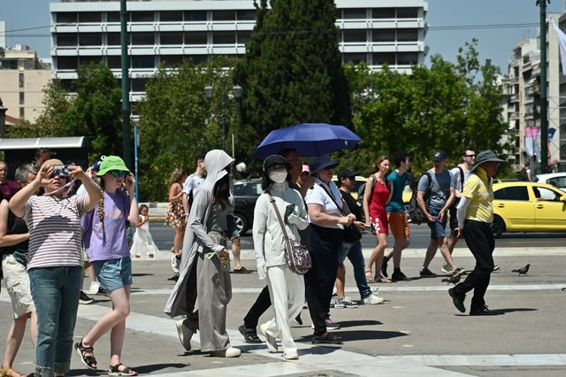 Ανοίγουν επτά κλιματιζόμενες αίθουσες στον Δήμο Αθηναίων λόγω καύσωνα
