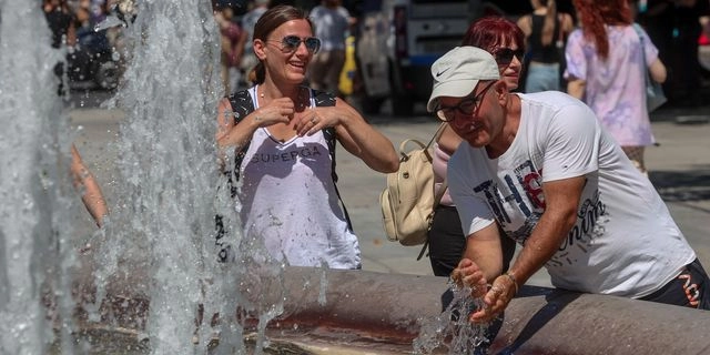 Ζέστη στο κέντρο της Αθήνας