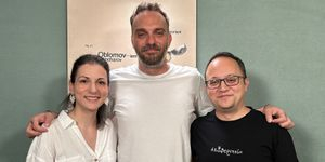Ο Θέμης Καίσαρης Στη Χώρα Των Στερεοτύπων