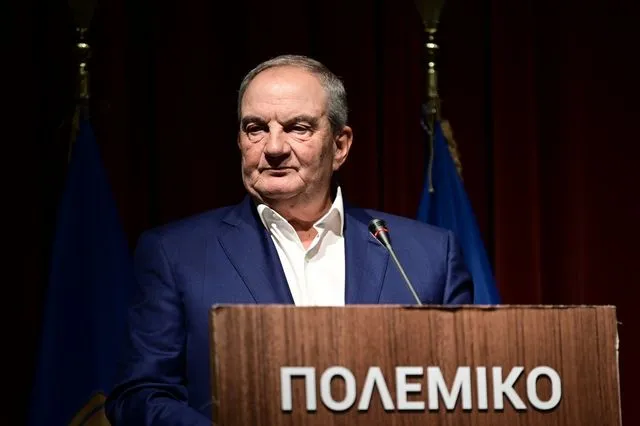 Παρουσίαση του νέου βιβλίου του δημοσιογράφου Σταύρου Λυγερού "Οι αθέατες όψεις του πολέμου στην Ουκρανία", στο αμφιθέατρο του Πολεμικού Μουσείου, τρίτη 17 Ιουνίου 2025. Για το βιβλίο μίλησαν οι πρώην πρωθυπουργοί Κώστας Καραμανλής και Αντώνης Σαμαράς, και ο Αλέκος Παπαδόπουλος