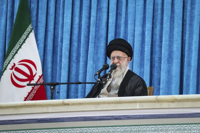 Χαμενεΐ: “Το Ιράν θα καταστήσει το Ισραήλ αβοήθητο”