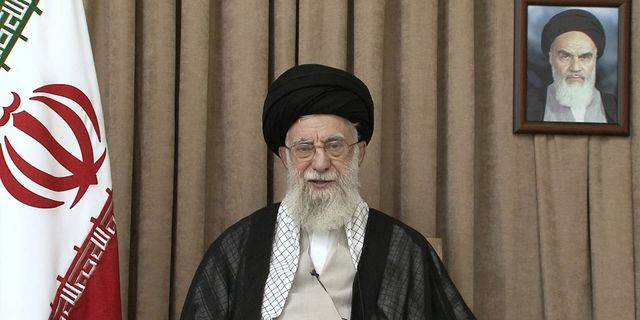 Φωτό του Αλί Χαμενεΐ που έδωσε στην δημοσιότητα το Ιράν στις 26/6/25