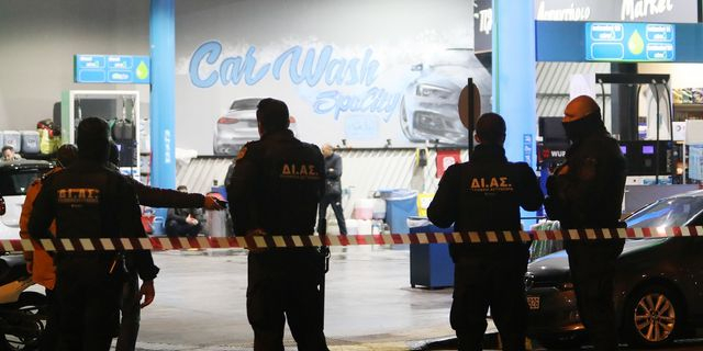 Ληστείες σε πρατήρια καυσίμων σε Περιστέρι και Καμίνια