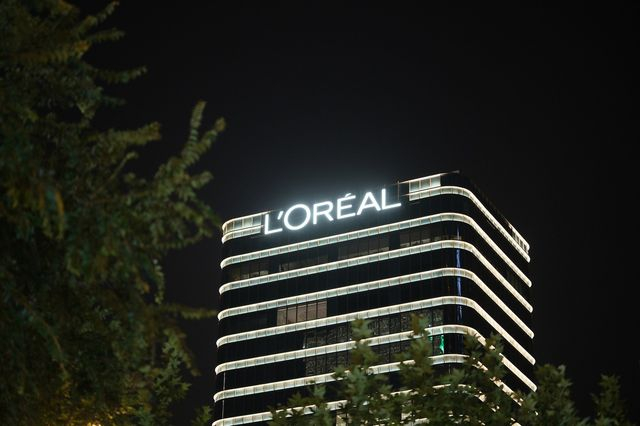 Οι αυξημένες πωλήσεις της L’Oreal και το μήνυμα Agon για την Ελλάδα