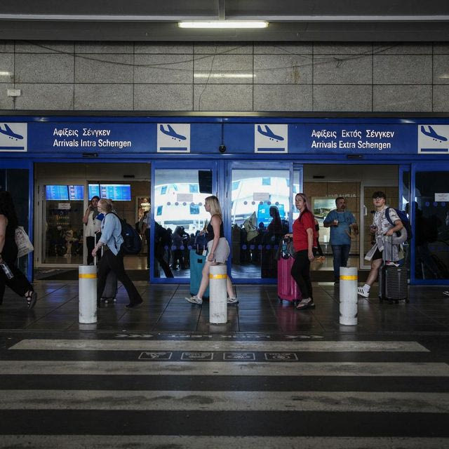 Μπλακ άουτ στις αερομεταφορές – Ποιες ελληνικές πτήσεις ακυρώνονται