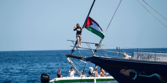 Madleen: Στο δικαστήριο οι 8 ακτιβιστές – “Κρατούνται παράνομα” λέει ο FFC