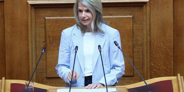 Μιλένα Αποστολάκη: Η πρόταση της ΝΔ συνιστά προσβολή στην μνήμη των 57 νεκρών