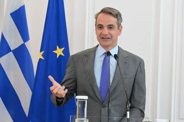 Σε ποιες υπηρεσίες του δημοσίου έβαλαν “μηδέν” οι πολίτες και η “κρυφή ατζέντα” της κυβέρνησης