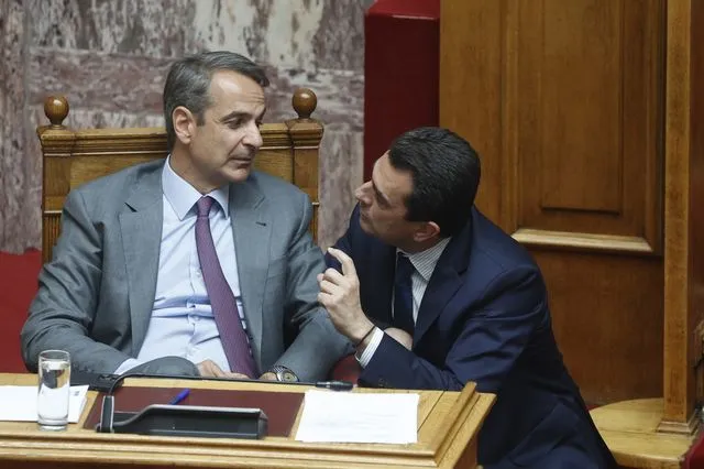 “Καυτό” τριήμερο για τη ΝΔ