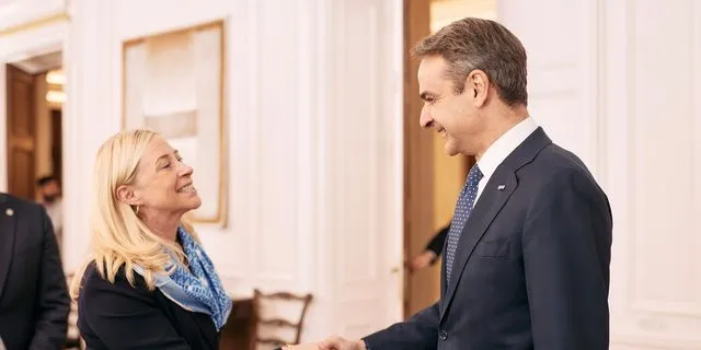Συνάντηση του Πρωθυπουργού Κυριάκου Μητσοτάκη με την πρόεδρο του Πανεπιστημίου Yale Maurie McInnis, στο Μέγαρο Μαξίμου, Δευτέρα 16 Ιουνίου 2025.