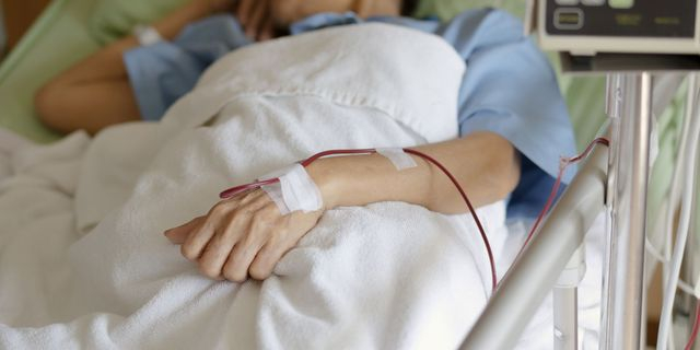 Γυναίκα σε νοσοκομείο (φωτογραφία αρχείου)