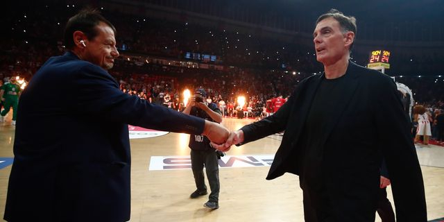 Game 4: Προπονητές και παίκτες του Ολυμπιακού δεν έδωσαν λαβαράκια στην αποστολή του Παναθηναϊκού