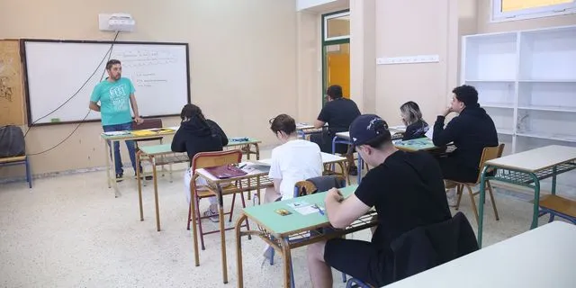 Πανελλήνιες 2025: Τα θέματα που έπεσαν σε Αρχαία, Μαθηματικά και Βιολογία