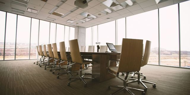 Έκθεση KPMG: Η Ελλάδα πρωταγωνίστρια στην καταπολέμηση του παράνομου εμπορίου τσιγάρων