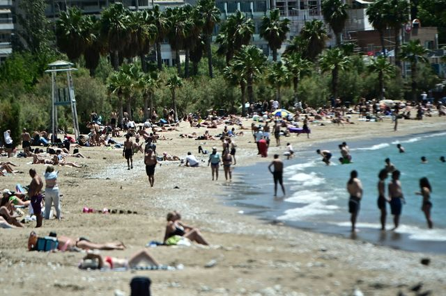 ΕΕΚΕ: Τι προβλέπει ο νόμος για την πρόσβαση στις παραλίες