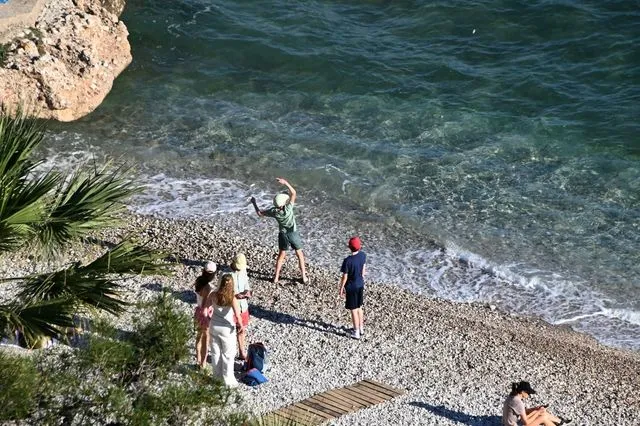 Αγίου Πνεύματος 2025: Πότε είναι η επόμενη αργία