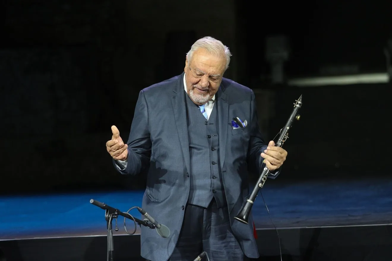 Ο μεγάλος δεξιοτέχνης του κλαρίνου, Πετρολούκας Χαλκιάς