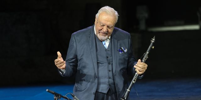 Ο μεγάλος δεξιοτέχνης του κλαρίνου, Πετρολούκας Χαλκιάς