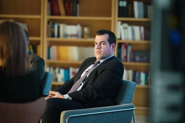 Όταν ο Θάνος Πλεύρης ονειρευόταν μια “κόλαση” για μετανάστες