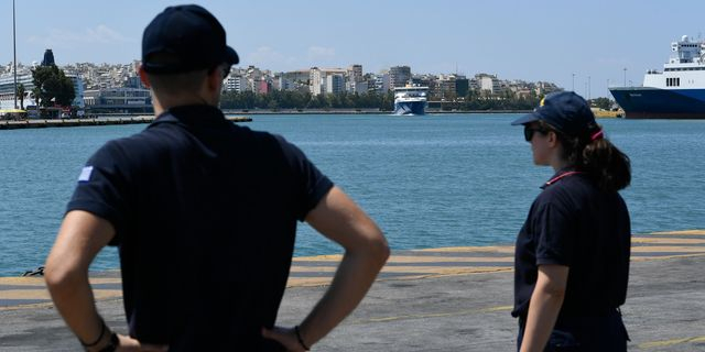 Μηχανική βλάβη σε πλοίο από Κέα προς Λαύριο