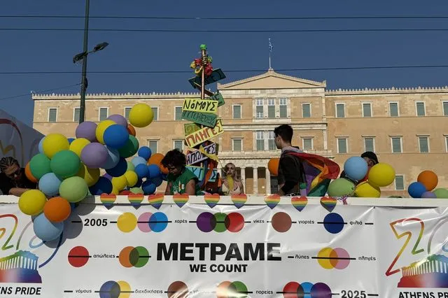 Athens Pride 2025: Η πιο πολύχρωμη πορεία της Αθήνας