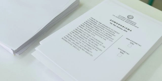 Τα ψηφοδέλτια για το δημοψήφισμα του 2015