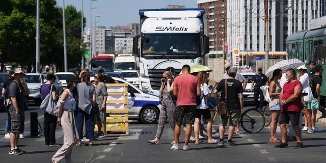 Μπλόκα φοιτητών στη Σερβία