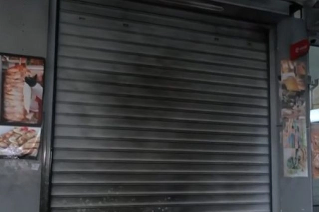 Έκρηξη εμπρηστικού μηχανισμού με γκαζάκια σε ψητοπωλείο στον Κολωνό