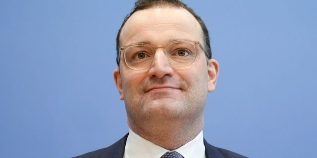 Γερμανία: Στο επίκεντρο σκανδάλου ο πρώην υπουργός Υγείας Γενς Σπαν