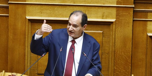 Σπίρτζης: “Η κυβέρνηση της ΝΔ τίναξε στον αέρα τα σιδηροδρομικά έργα”