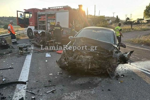 Τραγωδία στη Βοιωτία: Τροχαίο με δύο νεκρούς κι έναν τραυματία