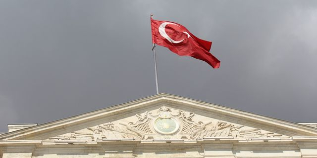 Τουρκία: Η επίθεση των ΗΠΑ στο Ιράν μπορεί να οδηγήσει σε παγκόσμια σύγκρουση