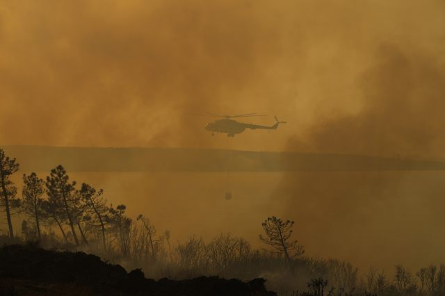 Τουρκία: Πύρινη λαίλαπα στη Σμύρνη – Εκκενώσεις οικισμών, κάηκαν σπίτια