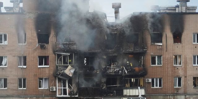 Ουκρανία: Νεκροί και τραυματίες στο Χάρκοβο, “στην πιο ισχυρή επίθεση από την έναρξη του πολέμου”