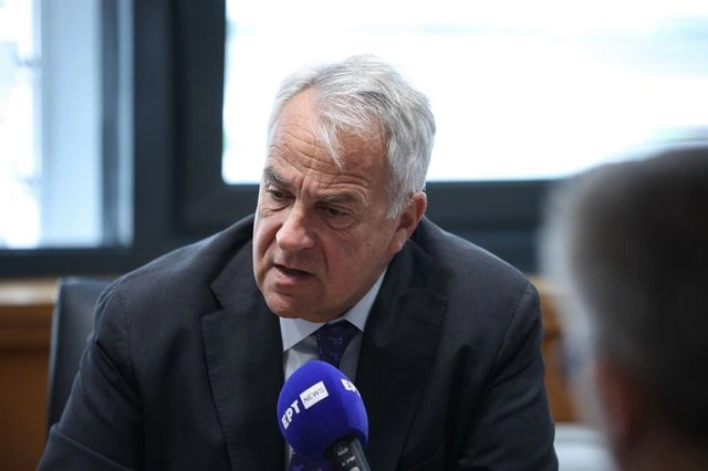 Η κυβέρνηση δεν βιάζεται να κάνει τον Βορίδη… Τριαντόπουλο
