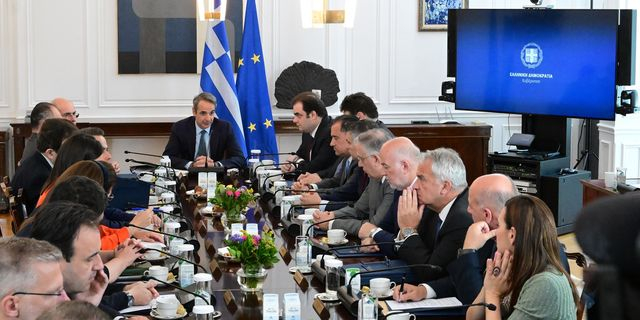 Δεν τα φάγαμε μαζί, κανάγιες…