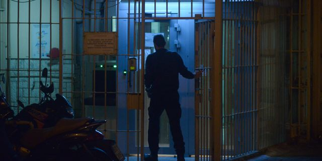 Φυλακές Λάρισας εκτός ελέγχου: “Να σταματήσουν οι φυλακίσεις – Ελλοχεύουν μεγάλοι κίνδυνοι”