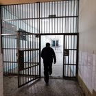 Φυλακές Άμφισσας: “Μη φυλακίζετε άλλους, δεν χωράνε”