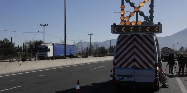 Ρίο-Αντίρριο: Νεκρός 25χρονος αναβάτης μετά από σύγκρουση με νταλίκα