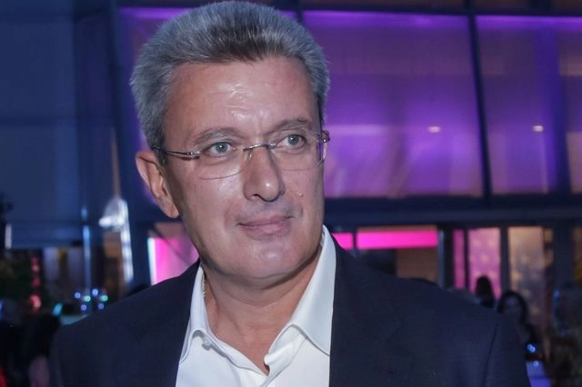 Νίκος Χατζηνικολάου: Η διαδικτυακή απάτη που τον εξόργισε – “Άθλιοι απατεώνες”