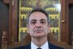 “Καυτός” Ιούλιος για τον Μητσοτάκη, εντός και εκτός