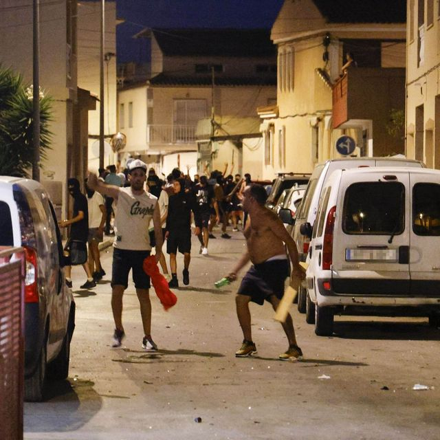 Πογκρόμ κατά μεταναστών στην Ισπανία με τις “ευλογίες” της Ακροδεξιάς